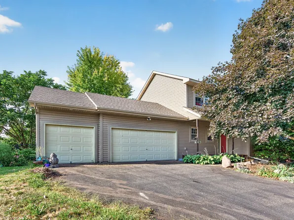 11219 22nd St NE, Saint Michael, MN 55376