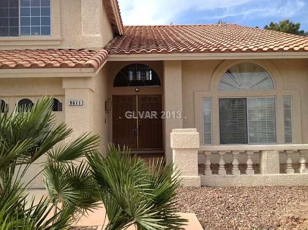Front view of property