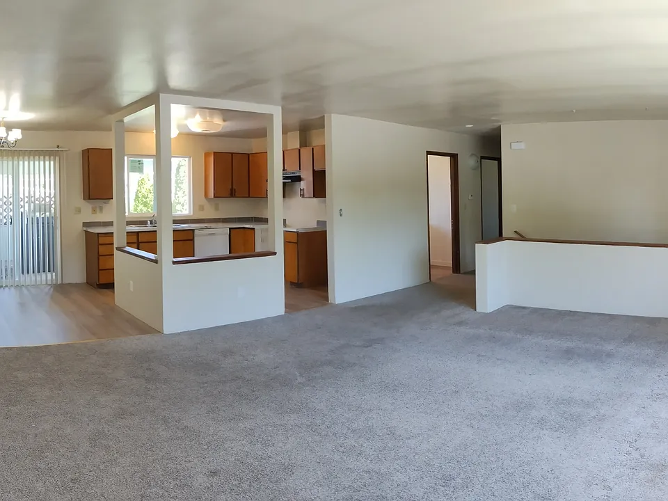 1121 Cedar Ln #1121