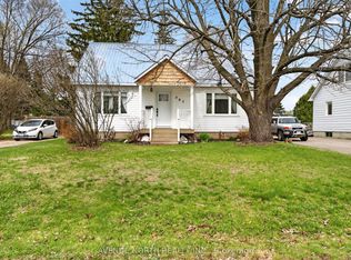 587 Roy St W, Laurentian Valley, ON K8A6R6
