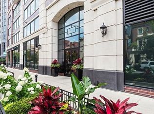 451 W Huron St UNIT 1412, Chicago, IL 60654