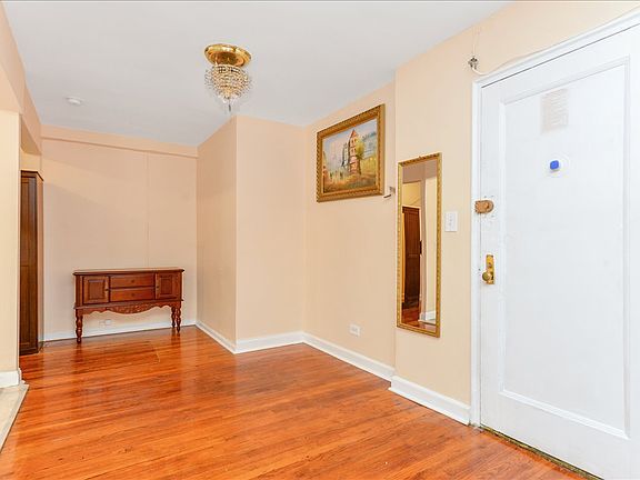 3rd image of 64-35 Yellowstone Blvd APT 2G