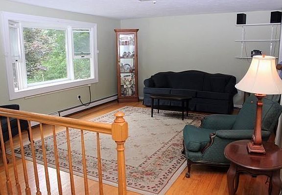 5th image of 50 Graham Hill Dr