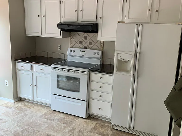 3402 Brightfield Ct — Photo 6