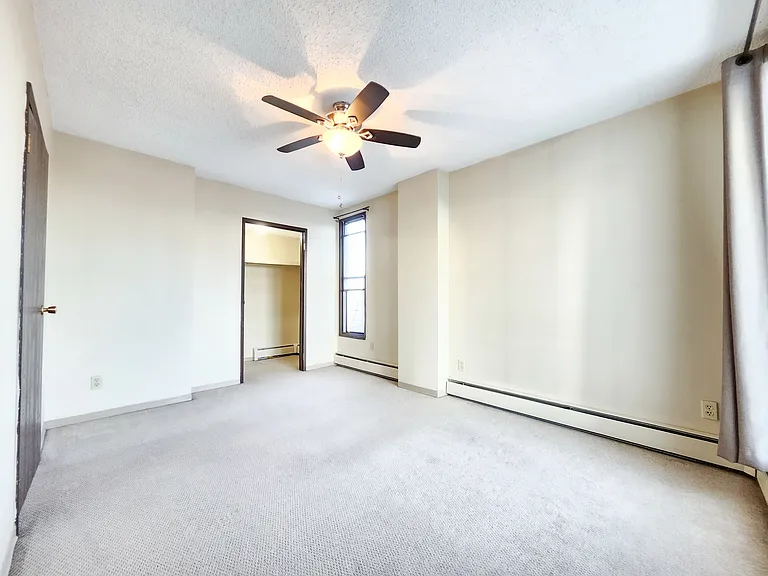 423 3rd Ave NE #2 — Photo 13