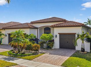 8782 NW 41st St, Cooper City, FL 33024
