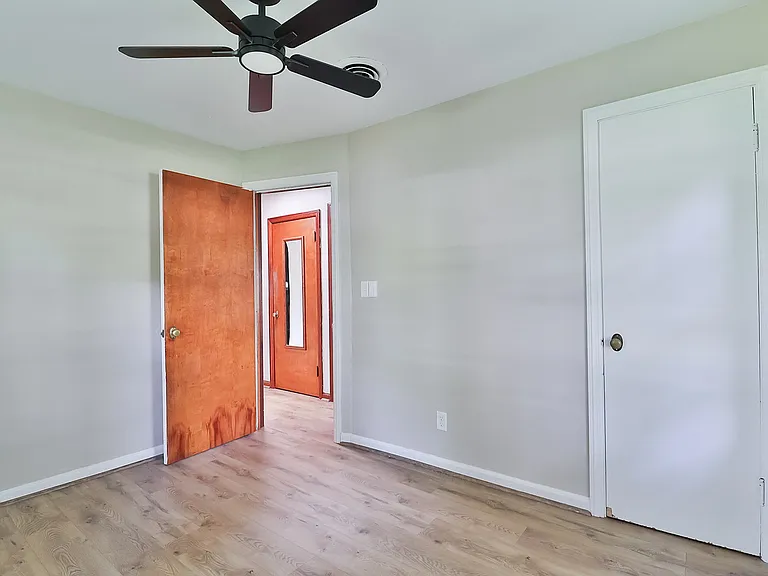 1930 Sara Lee Ave — Photo 2