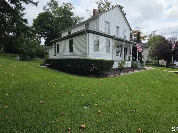34 Grassy Plain St #3, Bethel, CT 06801