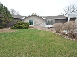 30386 438th Ave, Yankton, SD 57078