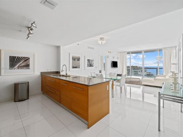 465 Brickell Ave APT 3405