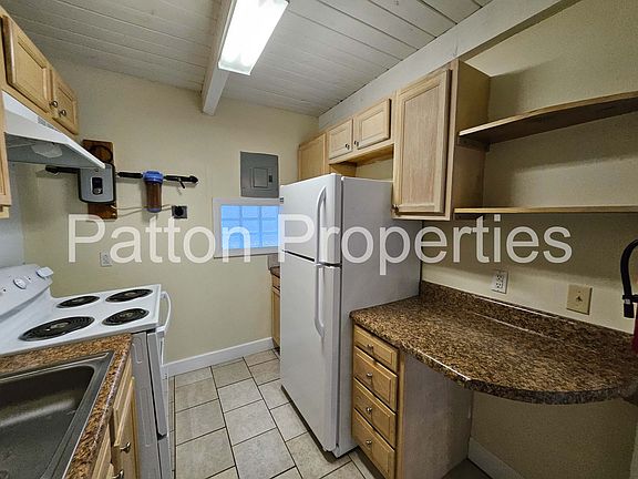 5th image of 3834 Rosewood Dr APT 5