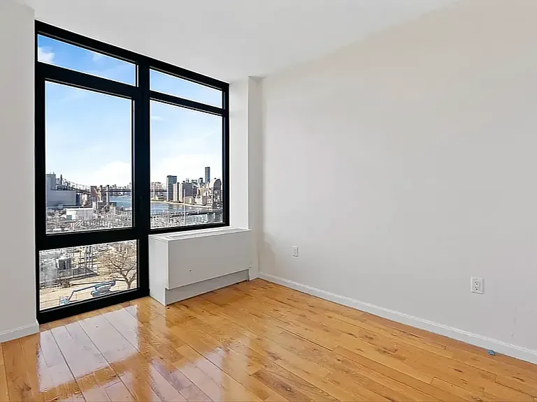 34-46 Vernon Blvd #E300 — Photo 11