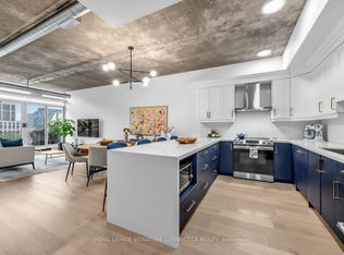 66 Portland St #PENTHOUSE 806, Toronto, ON M5V2M6