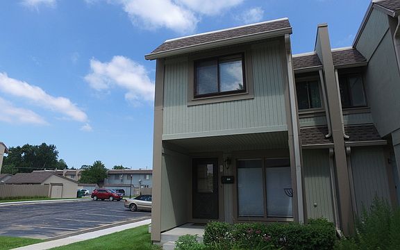 2nd image of 557 Chard Ct #557