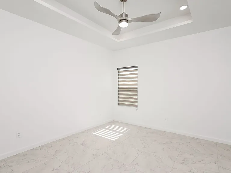 1412 E Hibiscus Ave #4 — Photo 7