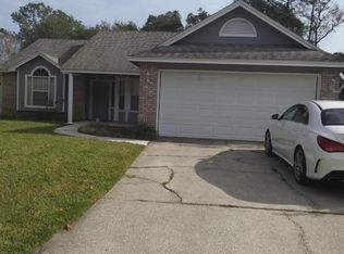 2135 Saint Martins Dr E, Jacksonville, FL 32246