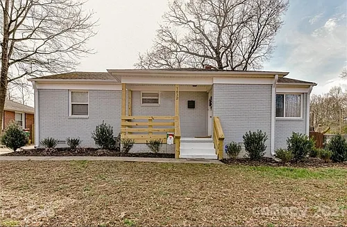 1632 Academy St Photo 1