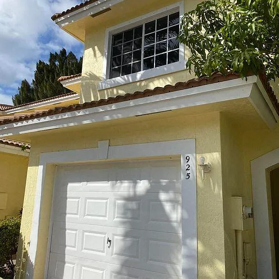 925 Imperial Lake Rd — Photo 1