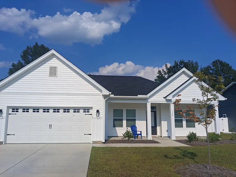 126 Westfield Cir — Photo 1
