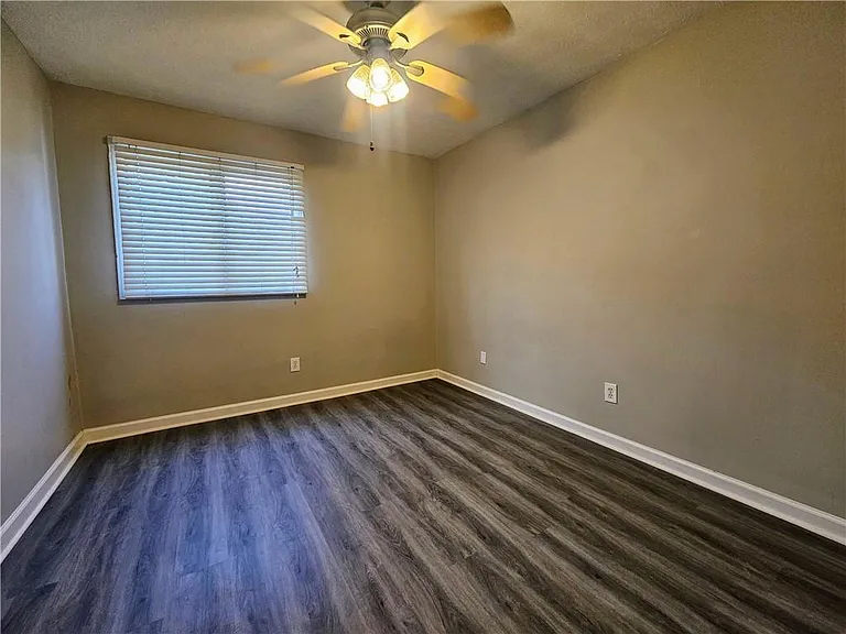 1192 Ashborough Dr SE #B — Photo 8