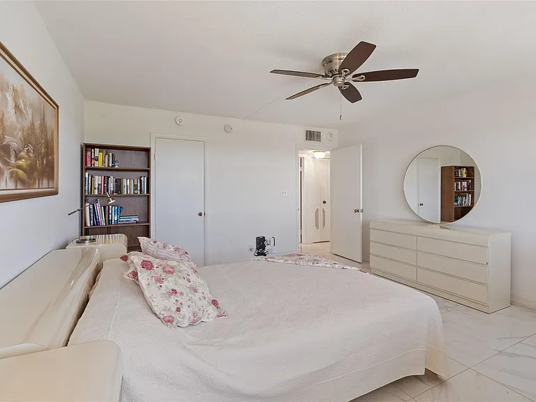 4280 Galt Ocean Dr #5F — Photo 24