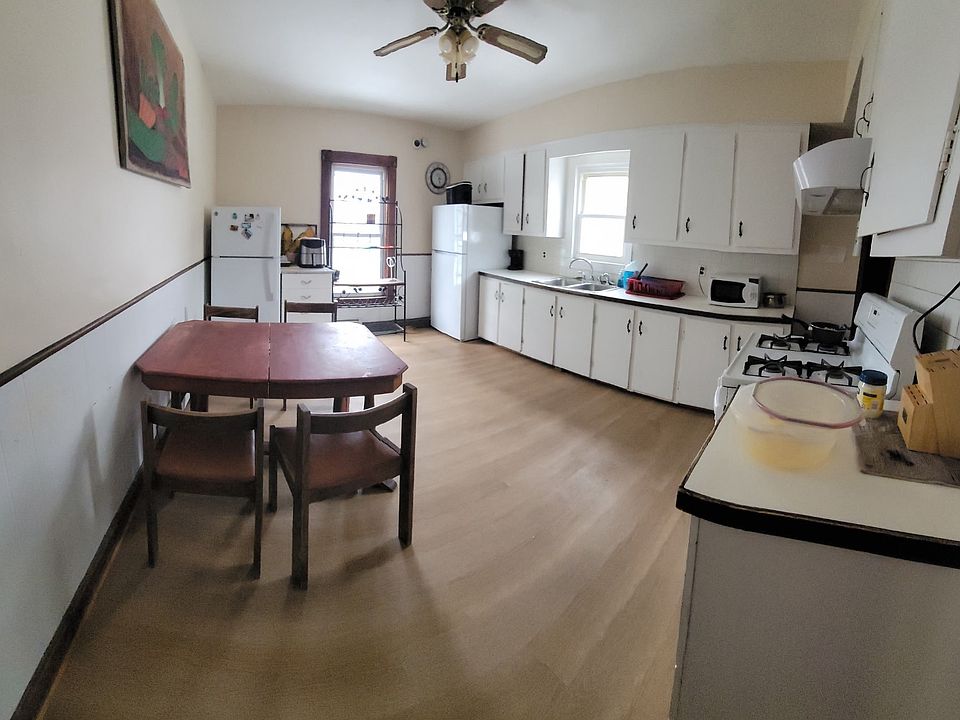 2nd image of 412 Fletcher St #2