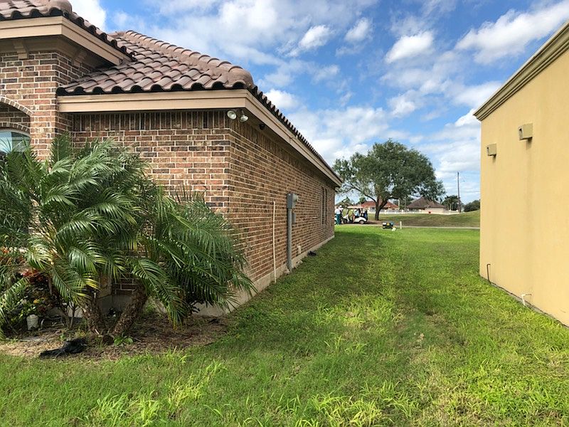 1st image of 1911 Woods Dr W