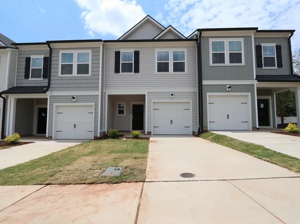 5020 Silver Brook Rd, Durham, NC 27703