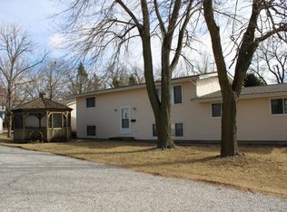 220 N Stewart St, North Liberty, IA