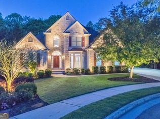 47 Creek Bank Ct, Acworth, GA 30101