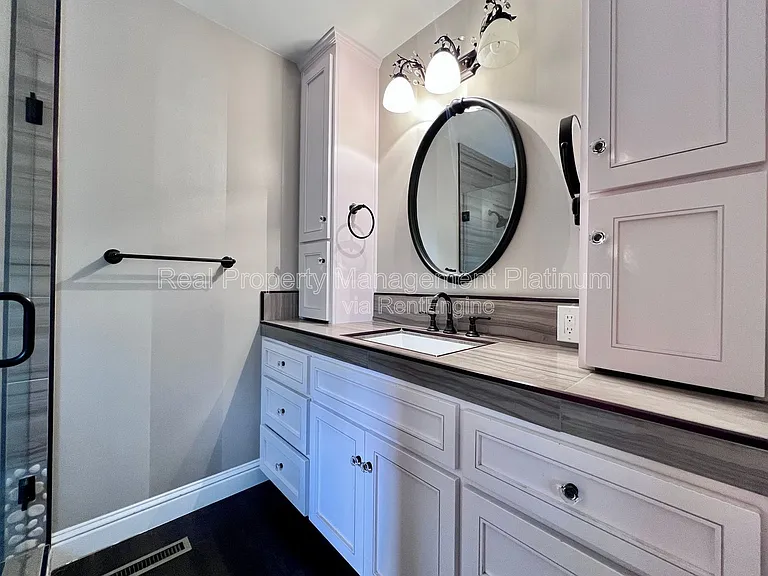 1111 W San Jose Ave — Photo 17