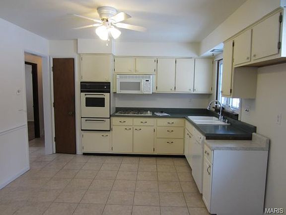 4th image of 1045 Druso Ln