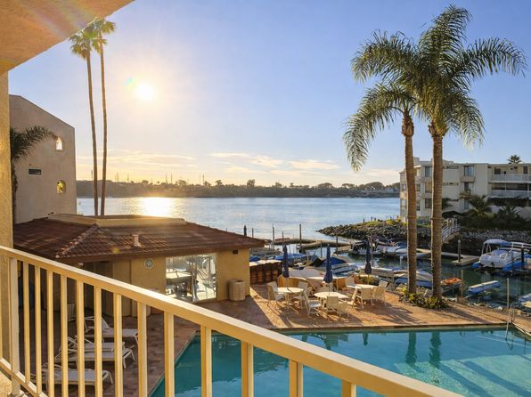4747 Marina Dr