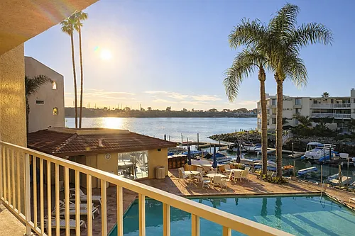 4747 Marina Dr Photo 1