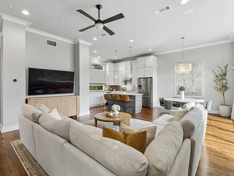 4402 Lafayette St #B — Photo 6