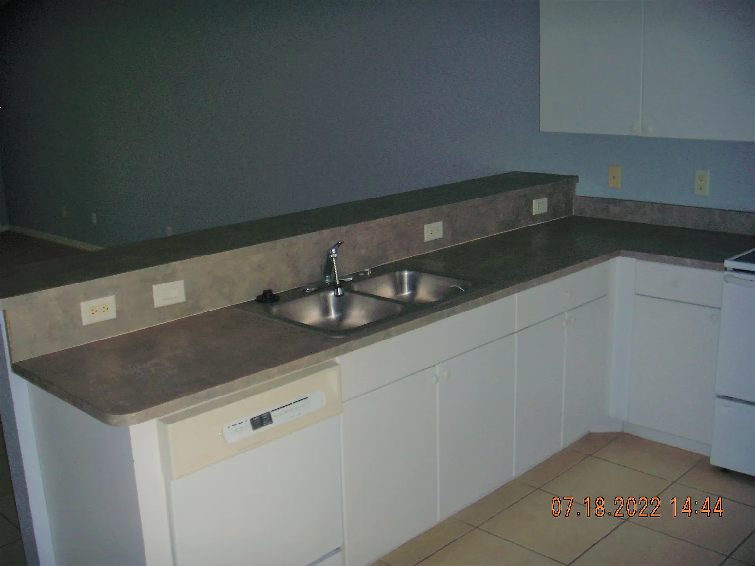 3 bed, 2.0 bath, 1224 sqft, $1,700 — Photo 4