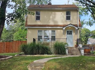 5606 Savoy Dr, Waterford, MI 48327