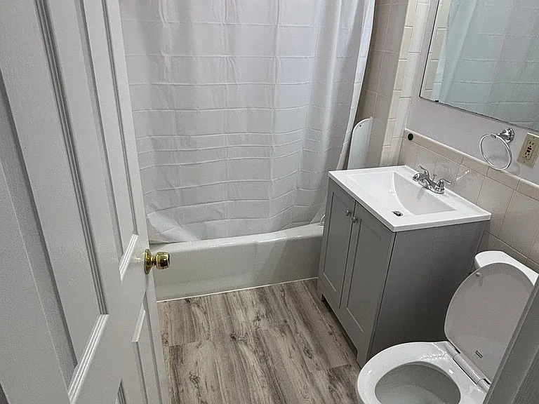7 Pembroke St #1 — Photo 5