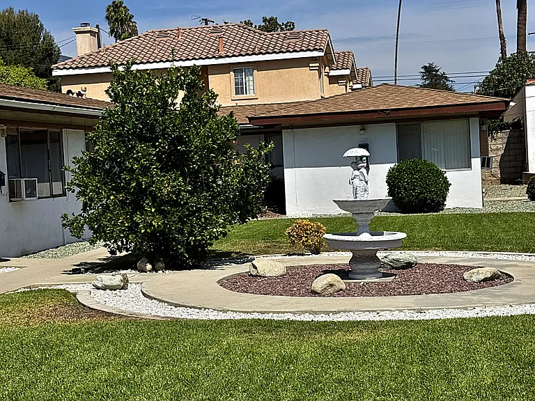 407 Violet Ave #E — Photo 5