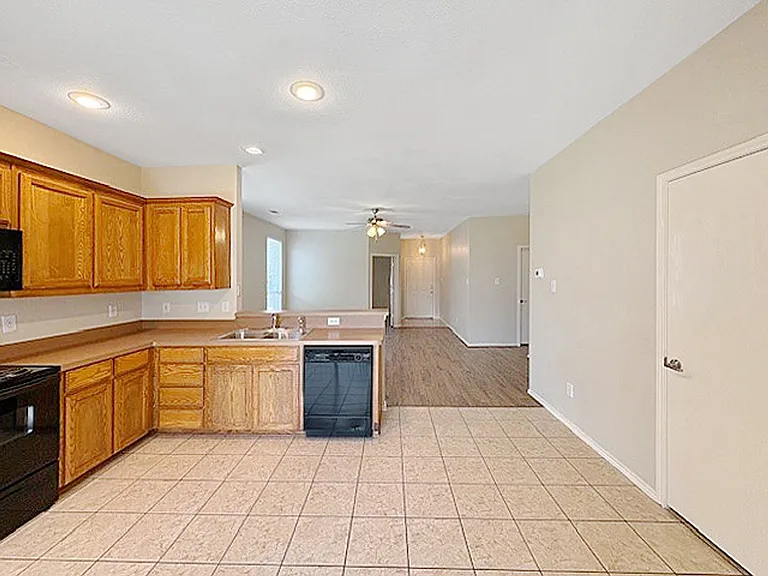 9716 Minton Dr — Photo 9
