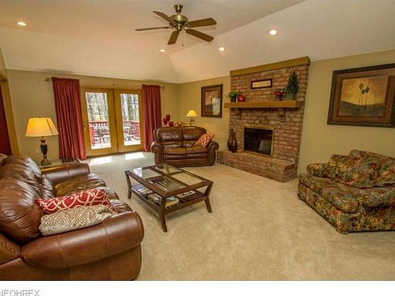 4th image of 9511 Yvonne Dr