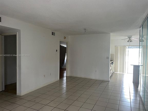 4th image of 6940 NW 173rd Dr APT 805