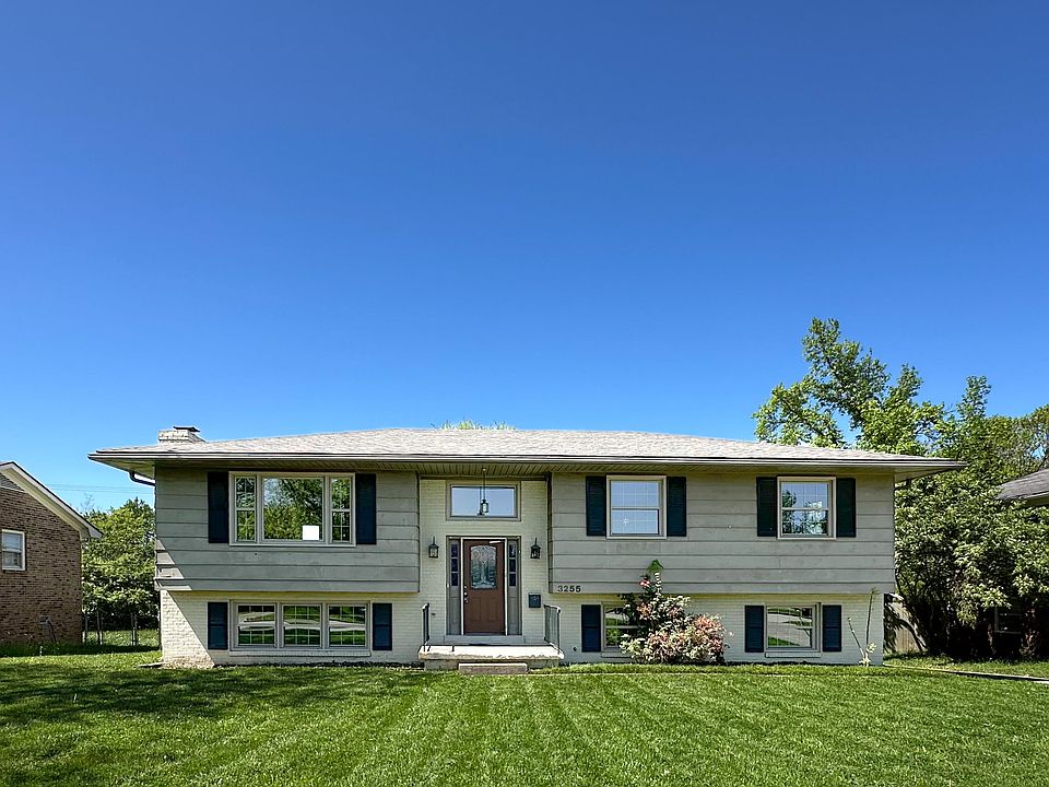 1st image of 3255 Aqueduct Dr