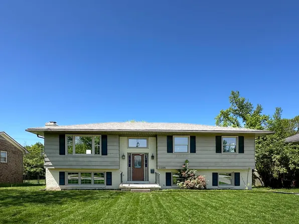 3255 Aqueduct Dr, Lexington, KY 40517