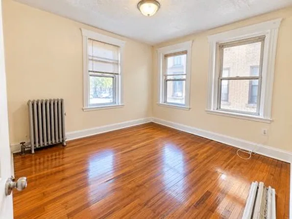 360 Riverway, Boston, MA