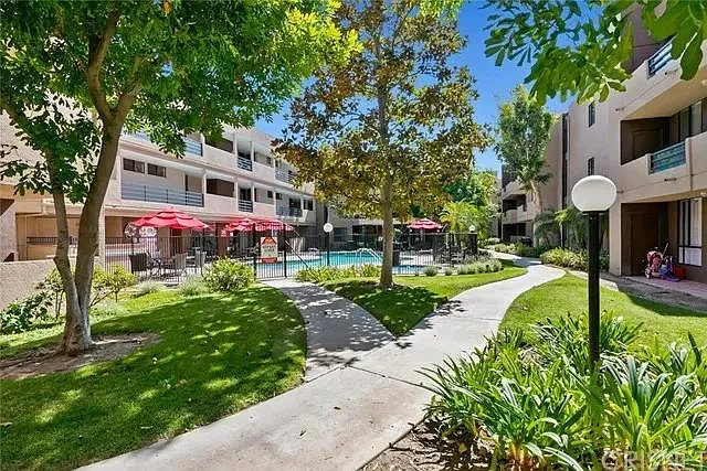7826 Topanga Canyon Blvd #309 — Photo 20