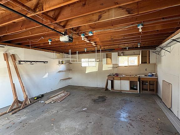 4th image of 1518 7th Ave NW