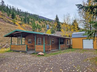 635 N Main St, Neihart, MT 59465