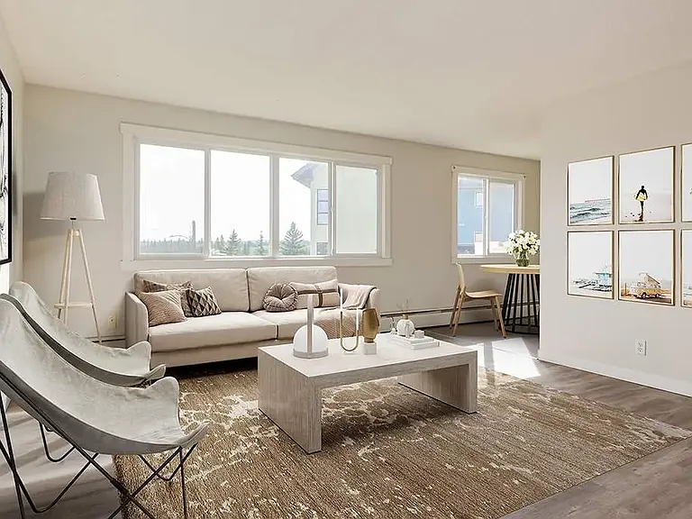 3901 50a Ave #9 — Photo 1