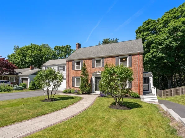 119 Newton Ave N, Worcester, MA 01609